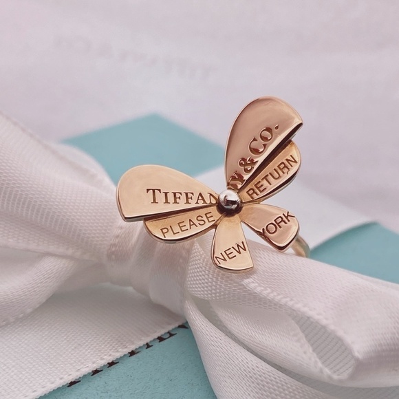 Tiffany Butterfly Ring 18k Rose Gold Love Bugs Collectionwith box NEW